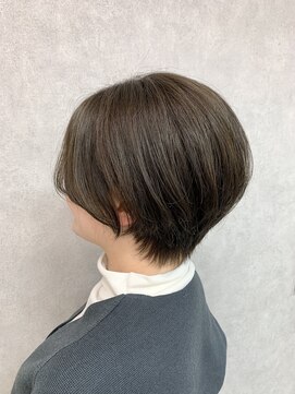 耳掛けショートボブ オリーブグレージュ