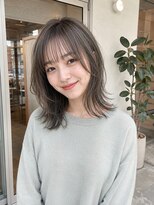 ラナ(LaNA)&nbsp;軽やかな毛先と透け前髪のブラウンミディ