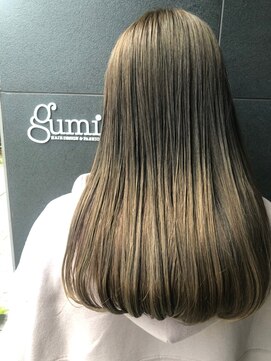 グミ(gumi) *gumi*ブリーチオンカラー×似合わせ