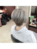ルアナ ヘアーメイク(LUANA Hair Make)&nbsp;ホワイトミルクティーアッシュ
