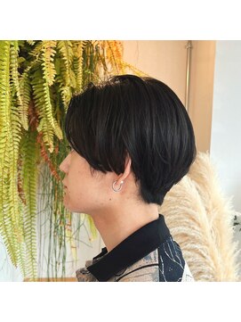 アクセヘアー 町田(acce hair) センターパートのメンズミディアムヘア