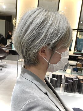 ラボー ノースプラザ店(LA'BO) 【LA'BO三浦】ホワイトベージュ×前下がりショート