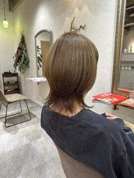 アトリエレゴ(atelier REGO) 【外ハネウルフカット×ペールミント☆】