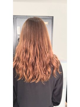 ウタシロイロ(uta shiroiro) ゆるふわパーマ