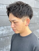 ヒュイル バイ ニアウ(Hwyl by Niau) メンズマッシュショートスパイラルパーマニュアンスパーマ眉毛