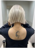 20代30代イメチェンホワイトブロンドケアブリーチタッセルボブ