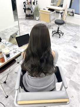 アチェロ(Acero.) グレーアッシュカラー！