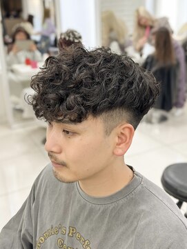 テクト バイアッシュ 吉祥寺店(Tect by Ash) 大人スペインカール刈り上げツーブロックスパイラルパーマ