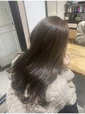 明るいグレージュカラー