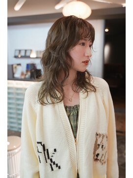 アザー(o. the .r) オリーブブラウン