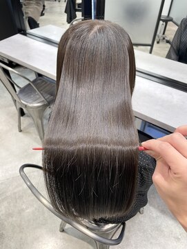 サロウィン 池袋(SALOWIN) 透明感オリーブベージュ × 美髪ストレート × 髪質改善 #350