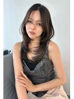 レミエ ダイカンヤマ(lemiie) ミディアムハイレイヤー ワンカールのたっぷりレイヤー