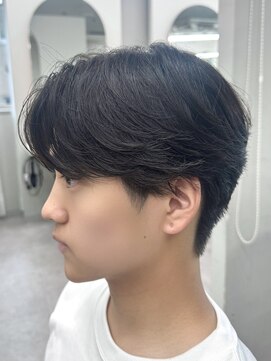 リッカ(LICCA) 【AYUKI】刈り上げセンターパートカルマパーマ