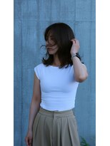 ヘアーメイク ハートシェイプドボックス(HAIR MAKE HEART SHAPED BOX)&nbsp;【上品レイヤーミディ】風に揺れる、大人の余裕ヘア