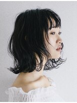 リト(ri_to)&nbsp;黒髪が映えるレイヤーボブ