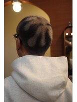 エディ(Edy)&nbsp;メンズ刈り上げスキンフェードケアブリーチホワイトシルバー岡山