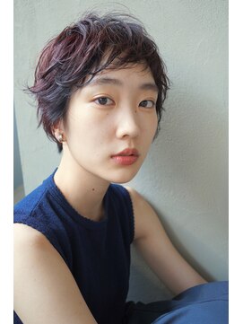 コス(kos) タイトなショートパーマ