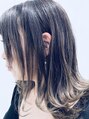 花やの前の美容室 山梨本店&nbsp;バレイヤージュ！グレージュでスタイリッシュなイメージに。