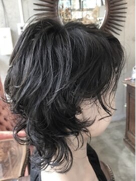 アレーン ヘアデザイン(Alaine hair design) 【NAOMI】カーリーウルフ×ブルーブラックカラー　ネオウルフ