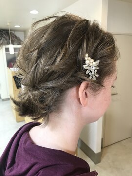 ヘアアンドメイクフリッシュ(HAIR&MAKE FRISCH) ショートのヘアセット