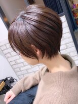 アヴァロン(AVALON)&nbsp;30、40代にオススメ！【絶壁解消】前下がりくびれショート