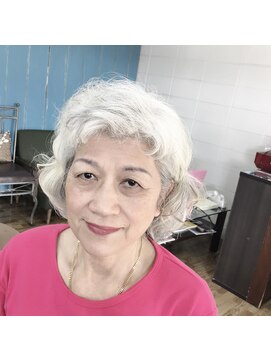 美容室エルカミノ グレイヘアー