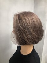 リコ(liko)&nbsp;【liko 三軒茶屋 莉子】モーヴグレージュ×切りっぱなしボブ