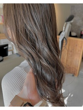 キールーム(Kir'oom) アッシュベージュ