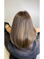 ファムバイアヴァンス(Femme by AVANCE.)&nbsp;酸性ストレート×ナチュラル×ツヤツヤ