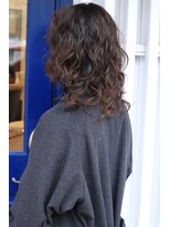 ヘアーサロン ビー(hair salon b.)&nbsp;レイヤー/パーマ/スパイラル/バレイヤージュ/ミディアムレングス