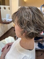 クオレ 豊岡駅前(Cuore)&nbsp;癖を活かした白髪ぼかしカラー