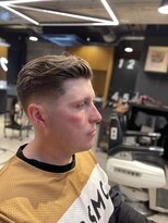 フランクスバーバー アンド ビアークラブ(FRANK'S BARBER and BEER CLUB)&nbsp;スパイキーショート/フェザーパーマ/サーフカール/有楽町