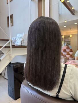 コアフィールフィス(COIFFURE fils) 新規お得クーポンあり【見附　今町】黒髪ストレートヘア