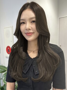 ガーデンヨコハマ(GARDEN YOKOHAMA) ヨシンモリ オリーブグレー ロング 透明感カラー 小顔 冬カラー