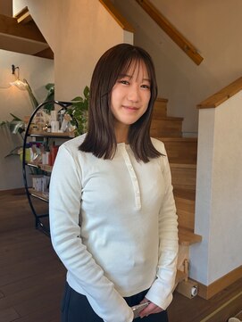 サロンエフ(salon f) ハニーブラウン×切りっぱなしロブ