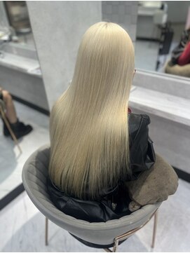 ジェム リット(GEM lit) ホワイトベージュ/ホワイトブロンド/艶カラー/ケアブリーチ