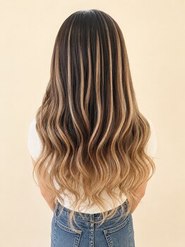 エアー(AIR)の写真/《女性Stylistのみ》優しい雰囲気で相談もしやすい☆いつもと違うStyleにしたい時は”AIR”のエクステ♪