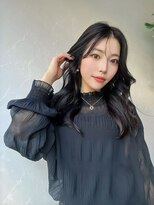 オモチャ 銀座(OMOCHA)&nbsp;暗髪艶カラー/韓国風くびれウェーブロング