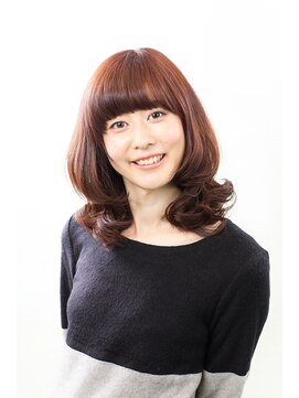 ソーホー ニューヨーク シズオカ(SOHO newyork SHIZUOKA) 大人かわいいゆるふわカールでふんわりミディ