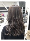 グレージュハイライト