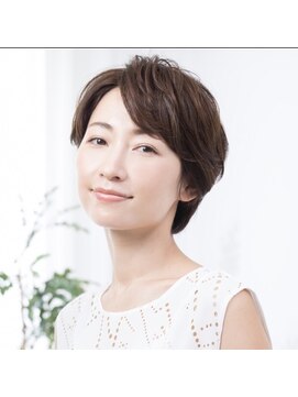 ヴァニラヘアー(Vanilla Hair) 少し動きのあるショート