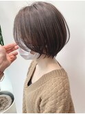 ショートボブ前髪なしセンターパートハンサムショート