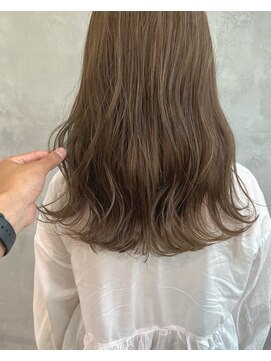 キチ(kichi.) [kichi.] ロングヘア×くすみベージュ