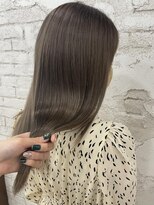 プライズ アイリス 池袋東口店(prize Iris) ミルクティーベージュ/20代30代/¥8800