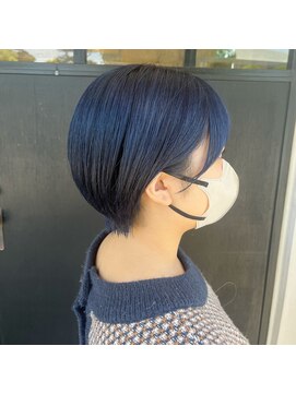 ボアップ 新居浜店(boappu) #マッシュショート #ネイビーブルー #ケアブリーチ