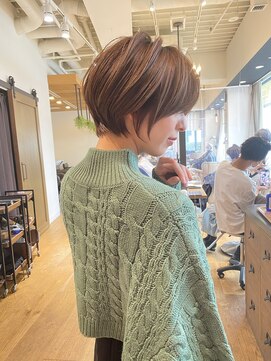 バンプ ギンザ(BUMP GINZA) 白髪ぼかしハイライト/絶壁解消/ひし形大人ショートボブ/聖