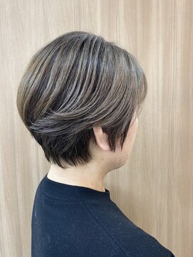 ラポール 東住吉店 グラデーションショート