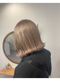 ホワイトベージュ