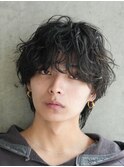 難波シャドウパーマメンズマッシュウルフカット波巻きパーマ色気