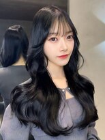 ジェームス(Jyym's)&nbsp;顔周りカット、ブルーブラック